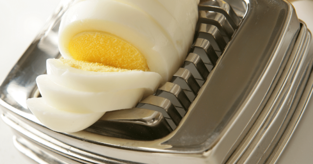 Slicing hard boiled eggs