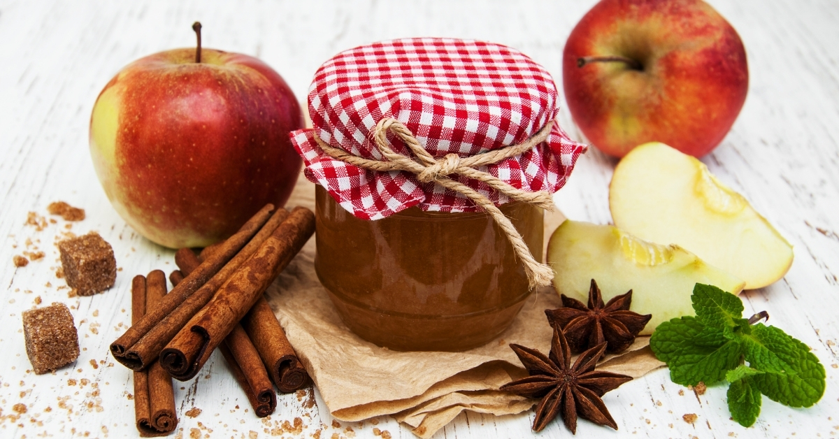 How to make apple pie jam with recipe.