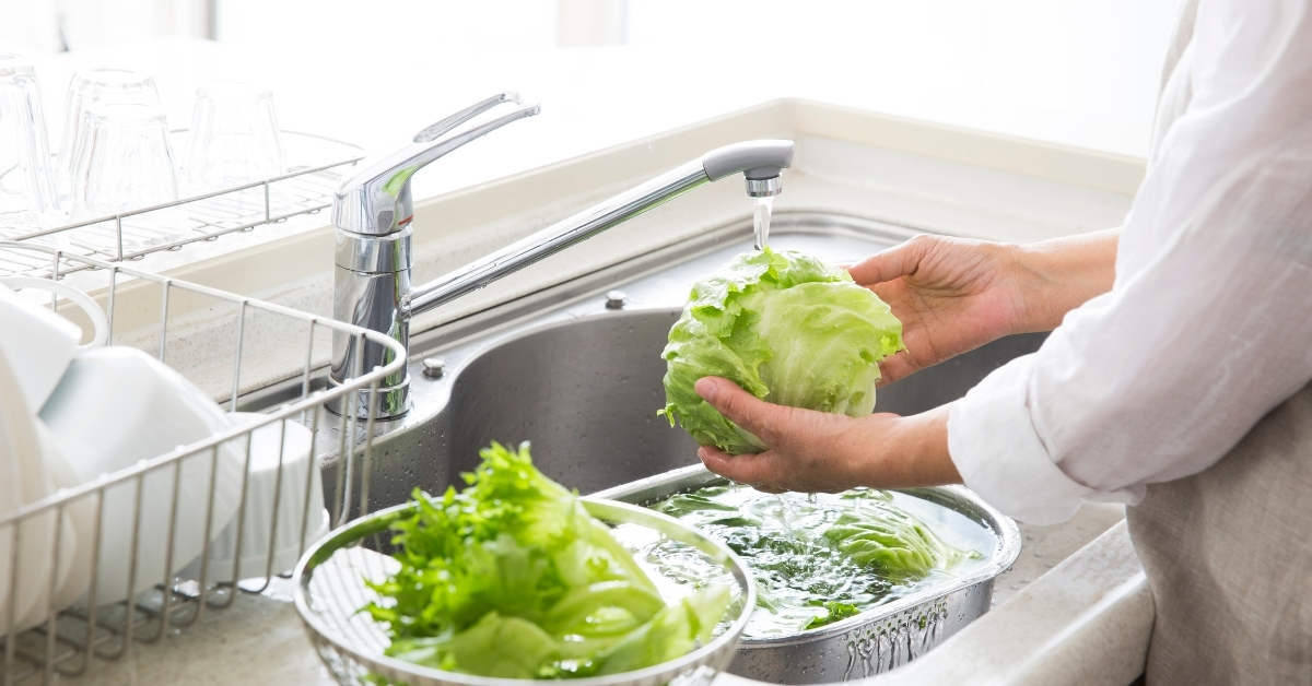 How to Clean Vegetables That Have Leaves is a Must by Using Organic Veggie Soap.