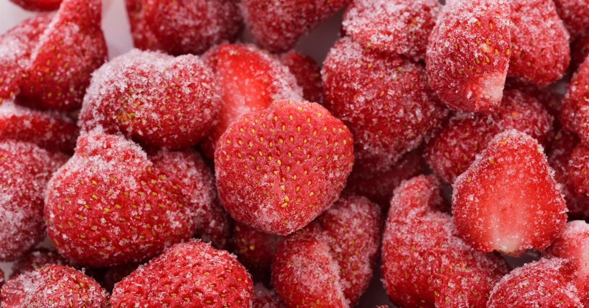 Using frozen strawberries and how to make strawberry jam without pectin.