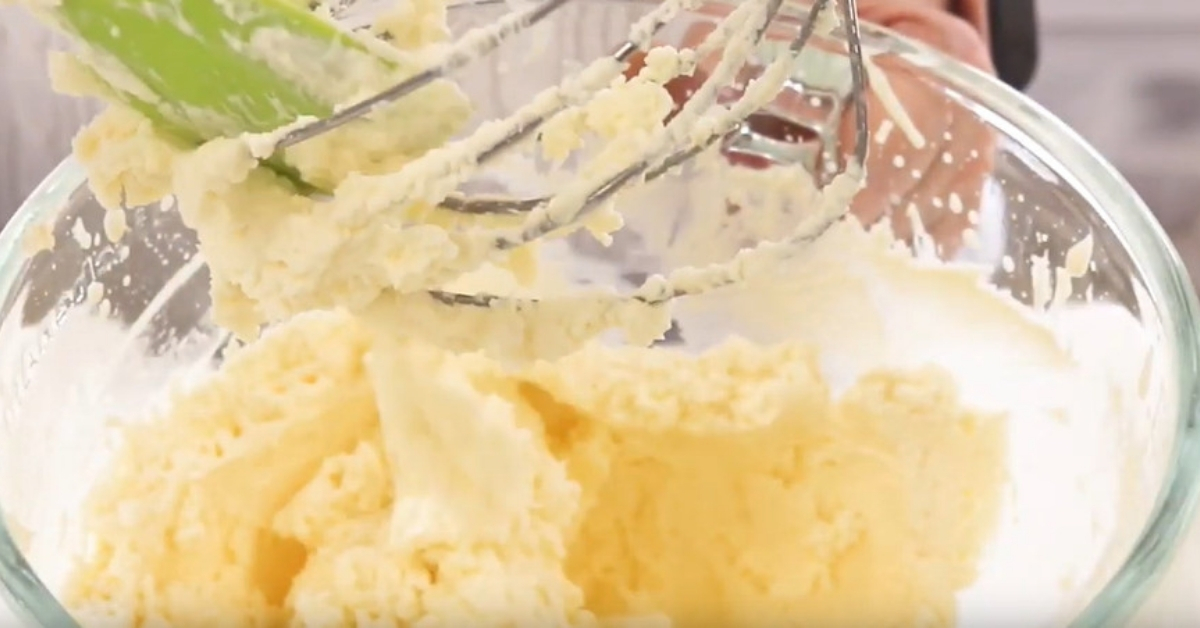 Using an electric mixer to make butter