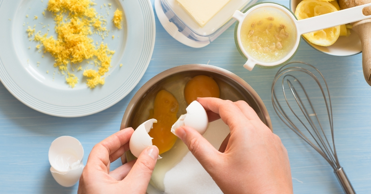 making lemon curd in a break machine